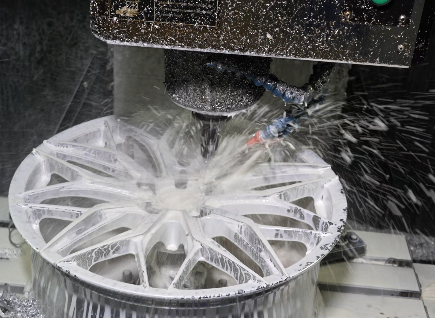 RAYONE CNC machining process for lightweight wheel manufacturing