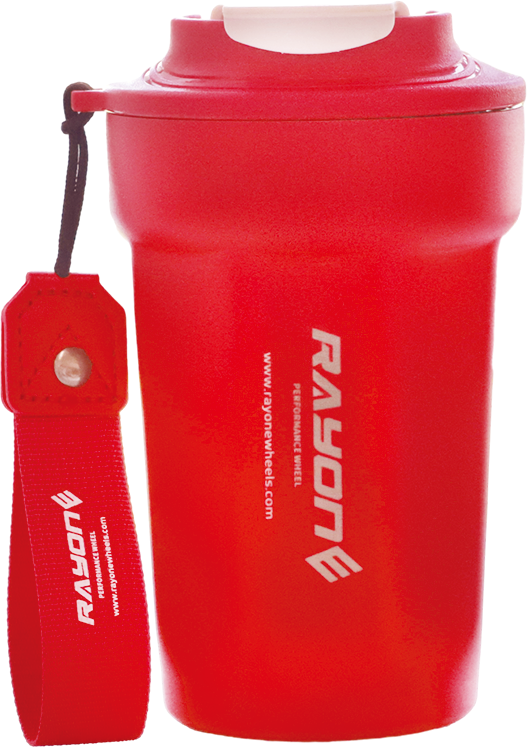 RAYONE red travel mug with lid and carry strap